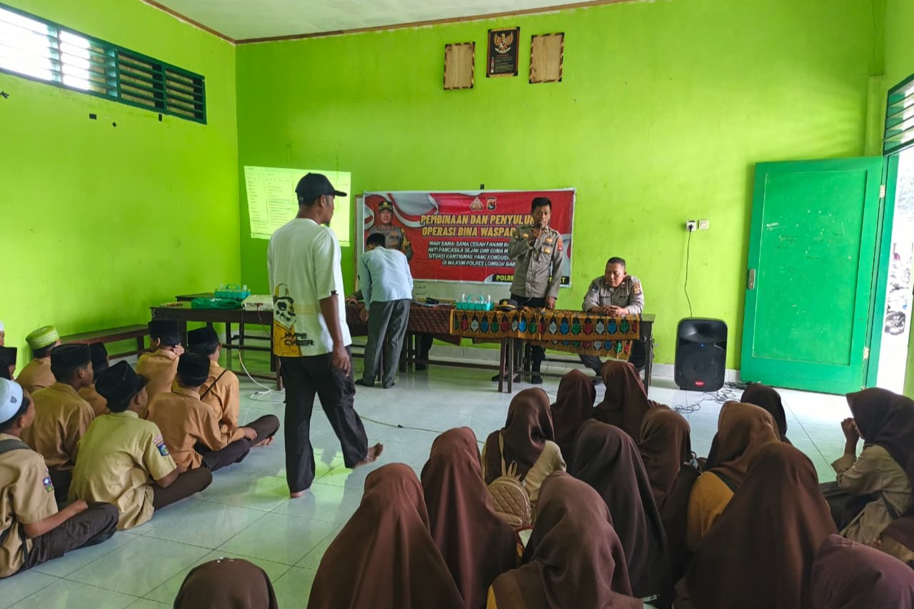 Polres Lombok Barat dan Ponpes Ijtihadul Mu'minin Berkolaborasi Cegah Radikalisme di Lingkunga